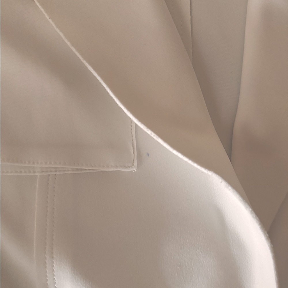 Norma Kamali Single Breasted Scuba Cargo Blazer, white, size S - Picture 3 of 15